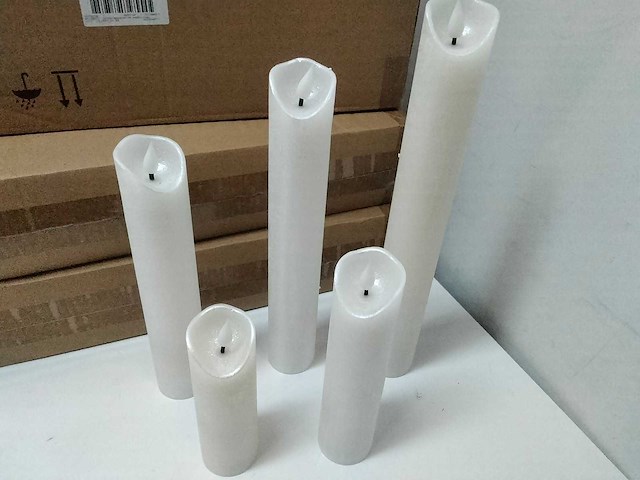 4 sets met 5 waxkaarsen met flikkerfunctie. - afbeelding 2 van  6