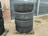 4 stuks 425/65 r22,5 op velg - afbeelding 1 van  7
