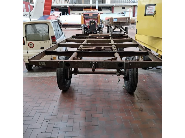 4-wielige wagen met schamelinrichting - afbeelding 6 van  22