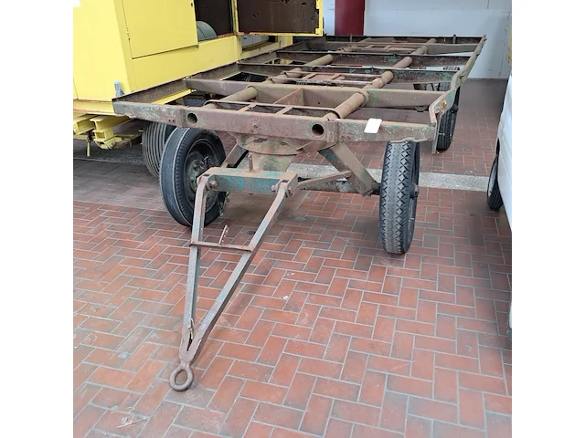 4-wielige wagen met schamelinrichting - afbeelding 1 van  22