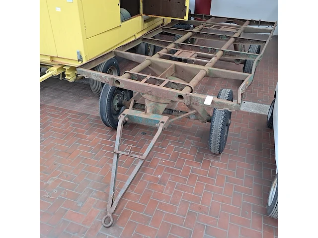 4-wielige wagen met schamelinrichting - afbeelding 12 van  22
