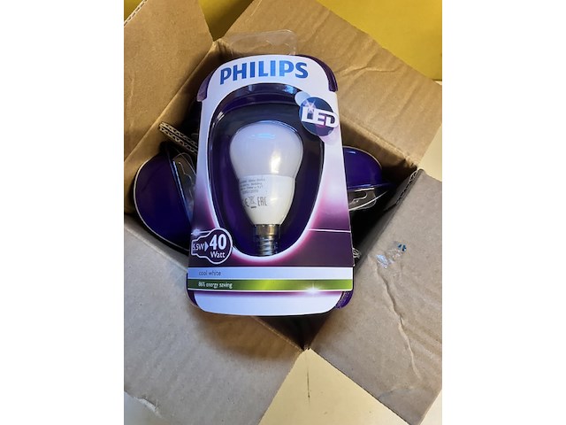 4 x doosje van 4 philips ledlampen 5,5 is 40 watt - afbeelding 4 van  5