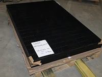 4 zonnepanelen longi lr5-54hpb-405m. afmeting 114 x 172 cm. - afbeelding 1 van  3