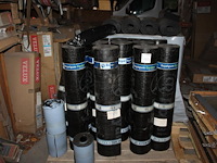 40 rollen bitumen afwerking royalgum garden 470k14 op 2 pallets. 40 x 7,5 meter. - afbeelding 1 van  2