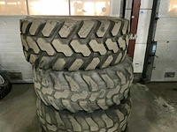 400/70 r20 4-delige bandenset - afbeelding 2 van  8