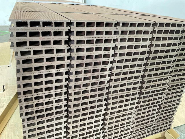 40,9m² composiet vlonderpakket chocolade - afbeelding 7 van  7