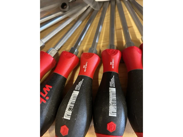 40x handgereedschap w.o. wiha, knipex - afbeelding 4 van  5