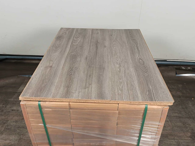 41 m2 laminaat plank - 1285 x 192 x 7 mm - afbeelding 3 van  4