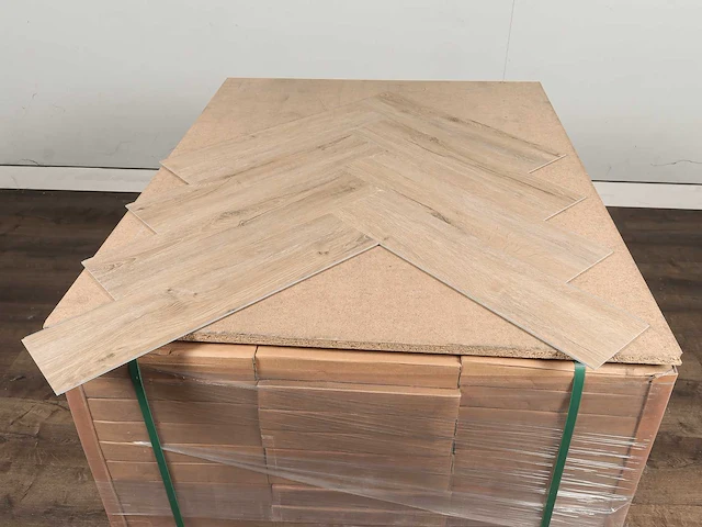 41 m2 pvc spc click visgraat - 600 x 150 x 5 mm - afbeelding 3 van  4