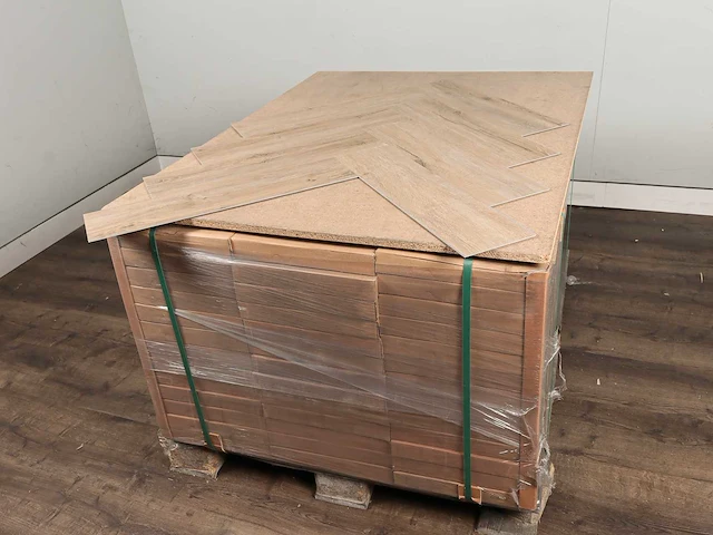 41 m2 pvc spc click visgraat - 600 x 150 x 5 mm - afbeelding 4 van  4
