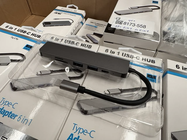 41x adapter usb-c (38x 6-in-1, 3x 5-in-1) - afbeelding 3 van  7