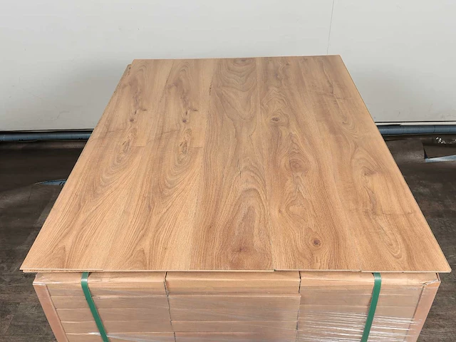 42 m2 laminaat plank - 1288 x 195 x 10 mm - afbeelding 3 van  4