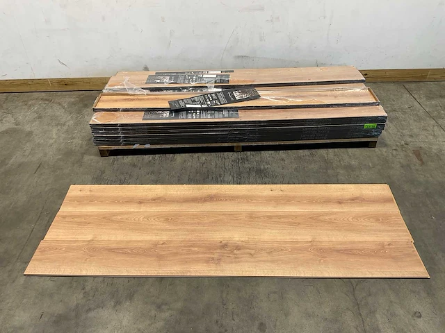 42,2m² extravagant kliklaminaat oak candy brown - afbeelding 1 van  10