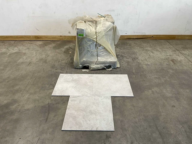 43,2m² iris ceramica - wand- en vloertegel - 60x60 cm - silver - afbeelding 1 van  8