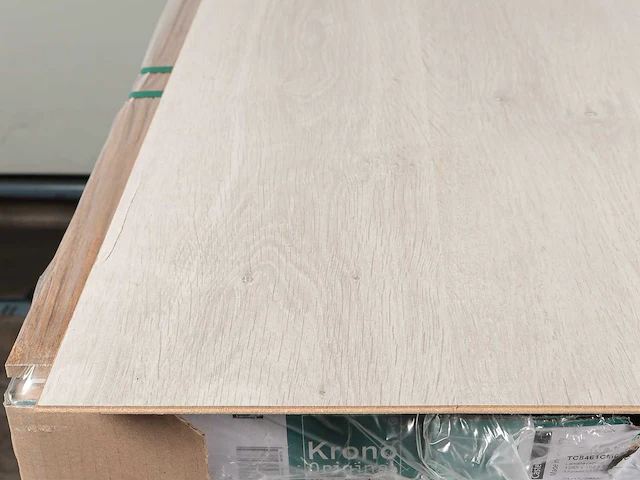 44 m2 laminaat plank - 1285 x 192 x 8 mm - afbeelding 2 van  4