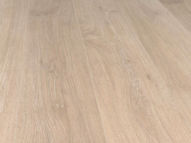 44 m2 laminaat plank - 1285 x 192 x 8 mm - afbeelding 1 van  4