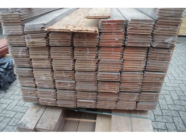 44,46 m² iroko planchetten - afbeelding 1 van  4