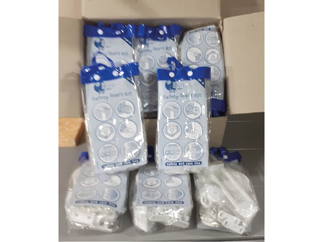 45 doos vol babigo kinder veiligheids artikelen - afbeelding 1 van  3
