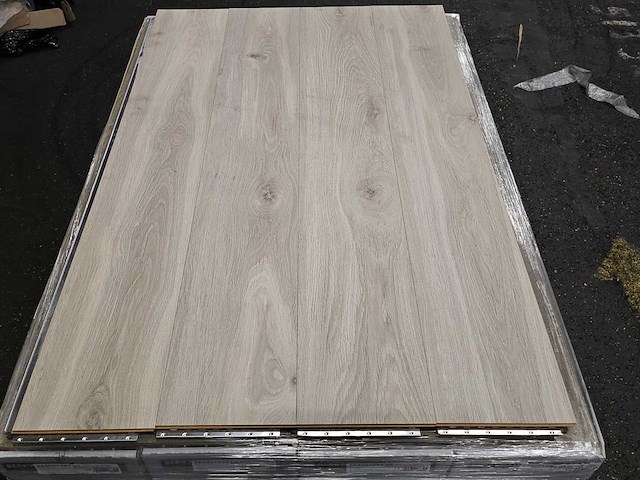 45 m2 laminaat plank - 1207 x 198 x 11 mm - afbeelding 3 van  3