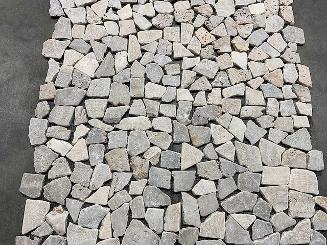 45m² decorson - pebble kiezels - steenstrip mat beige - afbeelding 4 van  6