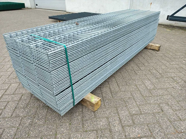 45x heras - 8/6/8 - dubbelstaafs hekwerk gegalvaniseerd - afbeelding 6 van  10