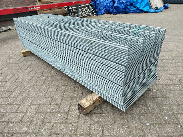 45x heras - 8/6/8 - dubbelstaafs hekwerk gegalvaniseerd - afbeelding 7 van  10