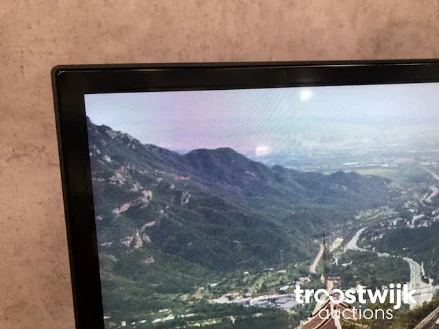 46" monitor - afbeelding 7 van  8