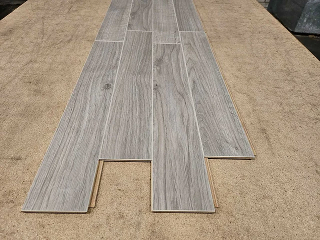 47 m2 laminaat plank - 504 x 19 x 8 mm - afbeelding 3 van  3