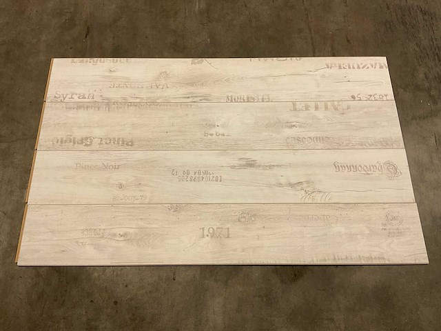 47,1m² classen home kliklaminaat wine&pine white - afbeelding 3 van  10