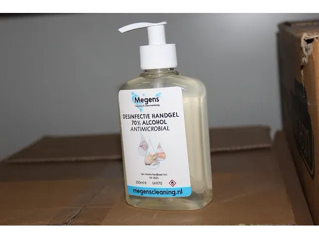 48 flacons desinfectie handgel megens a 250 ml. - afbeelding 1 van  2