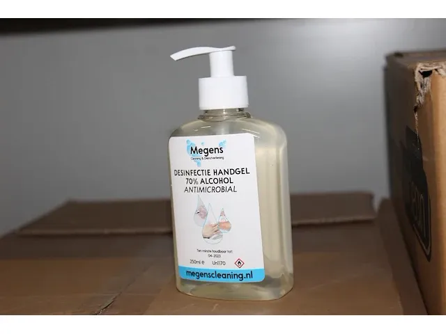 48 flacons desinfectie handgel megens a 250 ml. - afbeelding 1 van  2