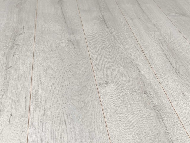 48 m2 laminaat plank - 1383 x 193 x 8 mm - afbeelding 1 van  4