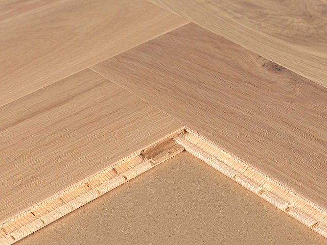 48 m2 parket eiken visgraat - 725 x 130 x 14 mm - afbeelding 2 van  4