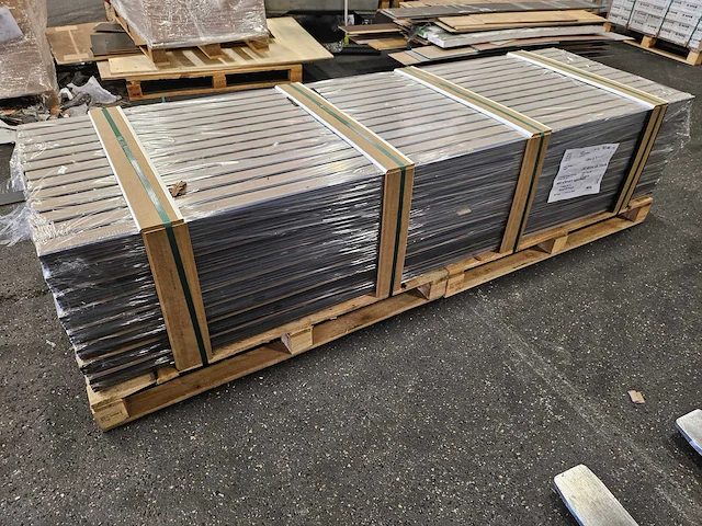 48 meter mdf luxe muur plinten 2400 x 58 x 12 mm - afbeelding 2 van  3