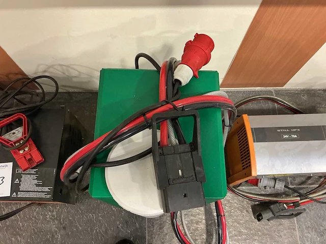 48v 130a - acculaders - 2020 - afbeelding 2 van  3
