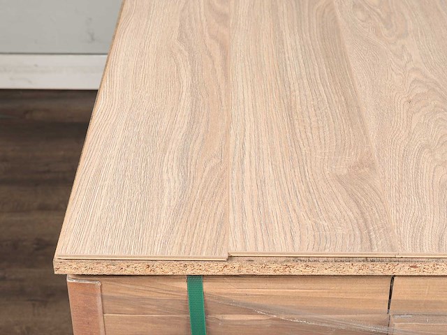 49 m2 laminaat plank - 1286 x 160 x 8 mm - afbeelding 2 van  4