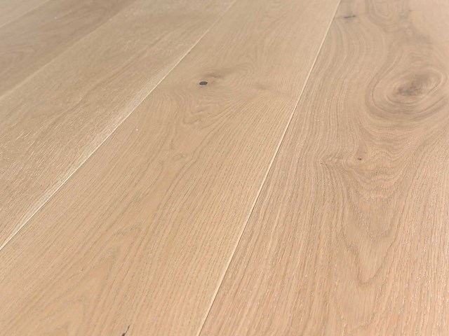 49 m2 parket eiken xl mutliplank - 2200 x 180 x 14 mm - afbeelding 1 van  4