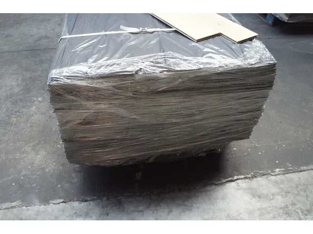49,50 m² massief eiken parket - afbeelding 5 van  5