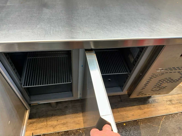 4deurs - koelwerkbank - afbeelding 2 van  3