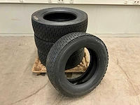 4x 295/60 r22.5 retread vrachtwagenband - afbeelding 2 van  6