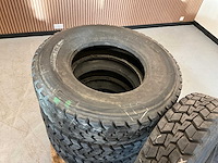 4x 295/80 r22.5 retread vrachtwagenband - afbeelding 5 van  6