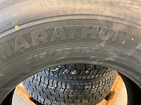 4x 315/60 r22.5 retread vrachtwagenband - afbeelding 3 van  9