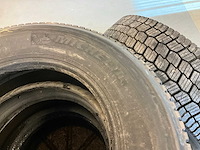 4x 315/60 r22.5 retread vrachtwagenband - afbeelding 7 van  9