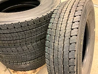 4x 315/80 r22.5 bridgestone retread vrachtwagenband - afbeelding 5 van  6