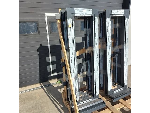4x aluminium kozijn met kiepraam, zwartgrijs (mat) - afbeelding 4 van  13