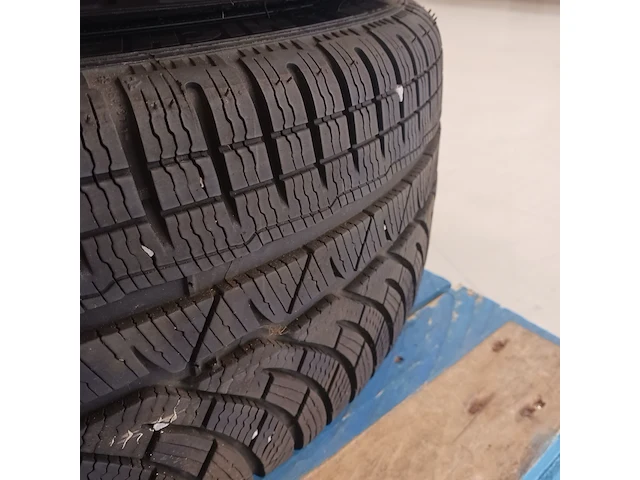 4x aluminium velg met winterband voor skoda, michelin, pilot alpin - 225/40 r 18 92v - afbeelding 3 van  12