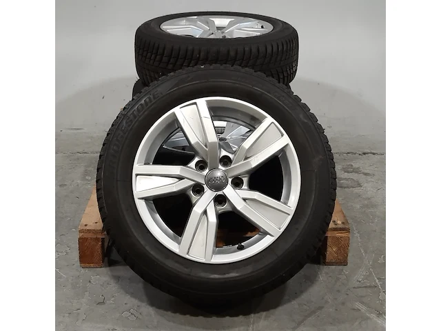 4x auto band op velg, o.a. audi - afbeelding 1 van  10
