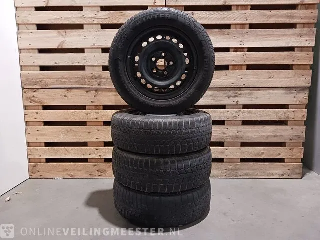 4x band met velg tyfoon professional winter, 215/65 r16 - afbeelding 1 van  9