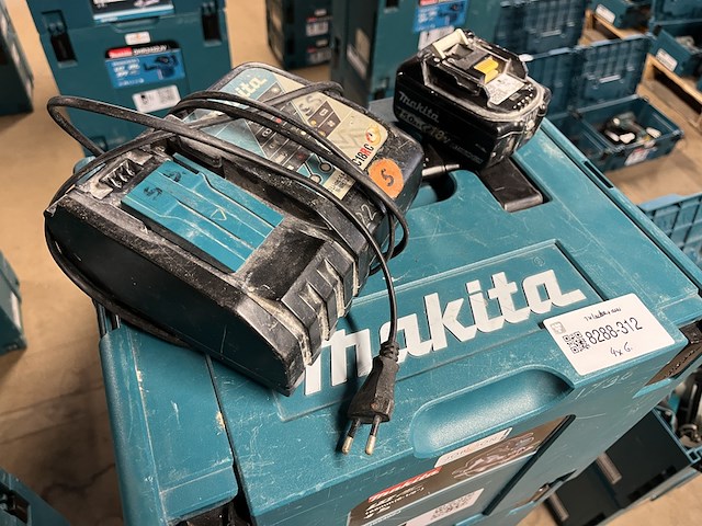 4x bouwgereedschap, 1x 18v accu, 1x lader, m-boxen makita, 2x dhs630zj, 2x dhr242zjv - afbeelding 4 van  4
