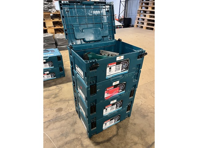 4x bouwgereedschap in m-box (4x decoupeerzaag) makita, djv182zj - afbeelding 1 van  3